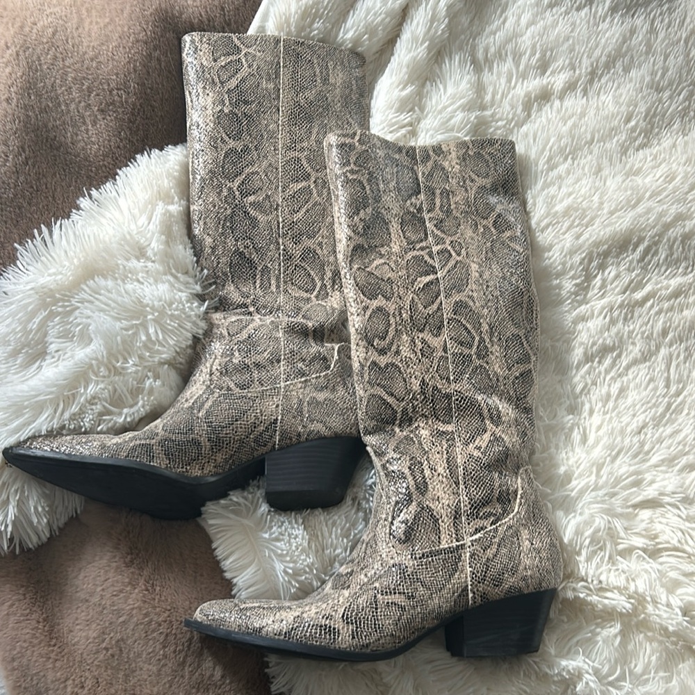 Zara snake skin boots!
